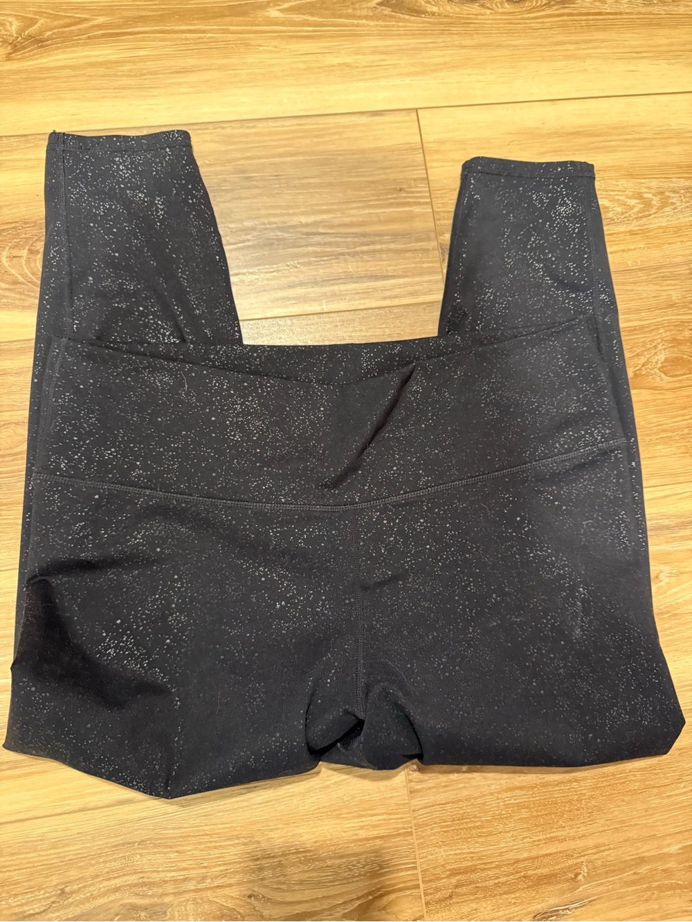 EUC - Fabletics Powehold High-waisted 7/8 Black Speckled High-Waist Leggings